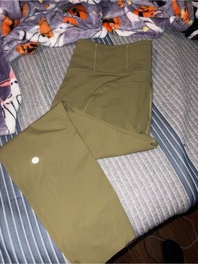 NWOT Lululemon Olive Green High-Rise Leggings size 14